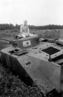 Ka_Mi_amphibious_tank_Leyte_Philippines_1944.jpg