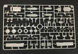 Bronco P-40C sprue 4.jpeg