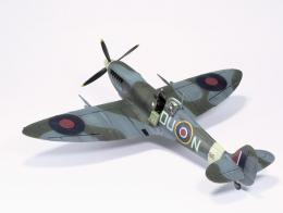 Spitfire Mk.IXc late-03.jpg