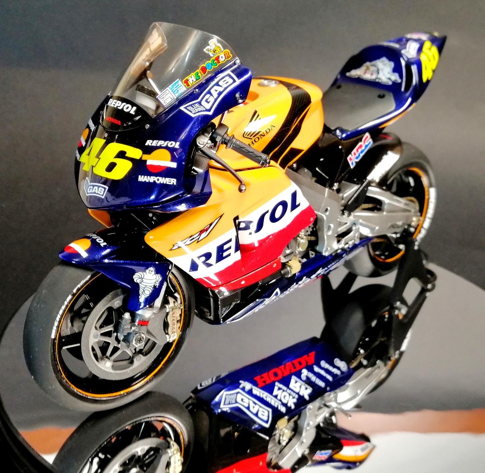 Maquette Tamiya 1/12 Honda RC211V Repsol 03 N°14096 - Neuf, Kit à Monter