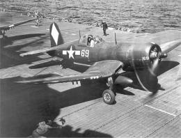 F4U-1D_69_Franklin_mar1945.thumb.jpg.65dd4fcf47a811ae8f60040f01111d50.jpg