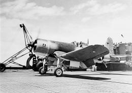 F4U_Corsair_of_VF-17_launches_from_the_deck_of_the_USS_Bunker_Hill_CV-17_June_28_1943.thumb.jpg.a97c568cbaeefd3d0946b89404972732.jpg