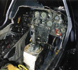 F4D1-cockpit.jpg